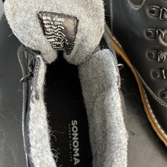 Boots - Picture 6 of 6